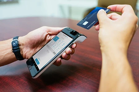 Insertion de la carte de crédit